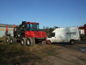 Service av skotare Valmet 840.